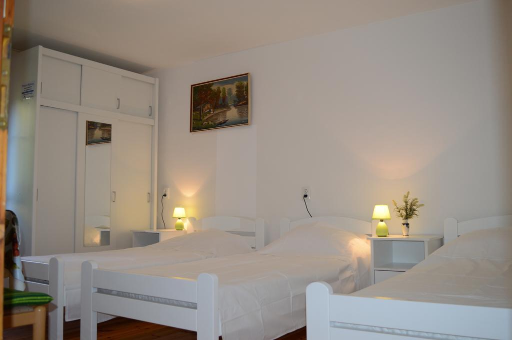 Guesthouse Natalija Pula Extérieur photo